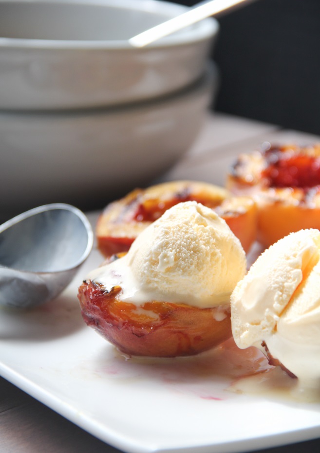 Grilled Peaches with Vanilla Ice Cream