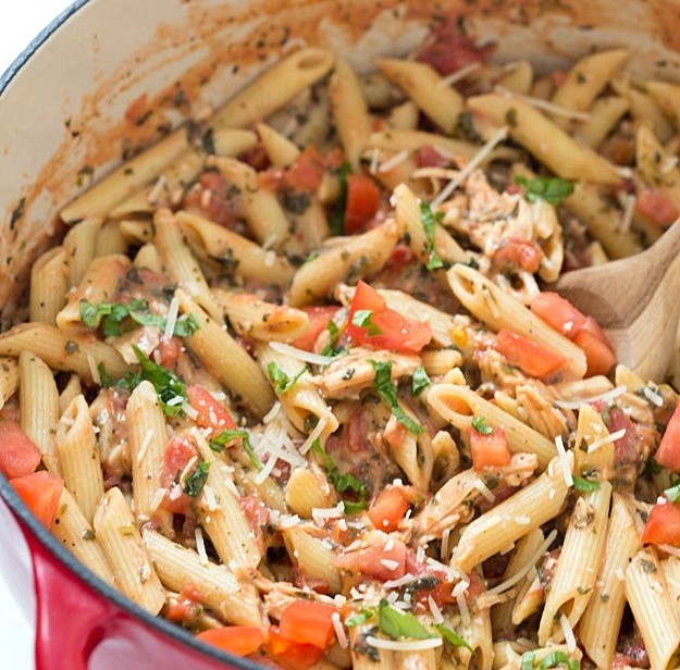 Tuscan Chicken with Penne Pasta