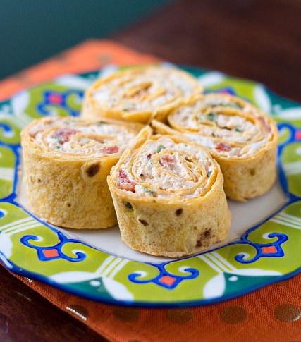 Chicken Enchilada Roll-ups